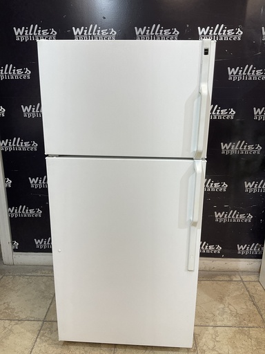 [96907] Hotpoint Used Refrigerator Top and Bottom 28x61 1/2” 