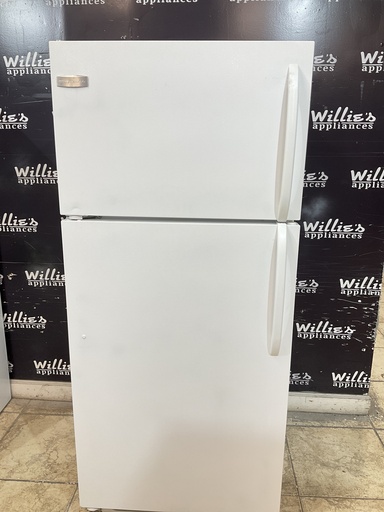 [96948] Frigidaire Used Refrigerator Top and Bottom 28x64 1/2”