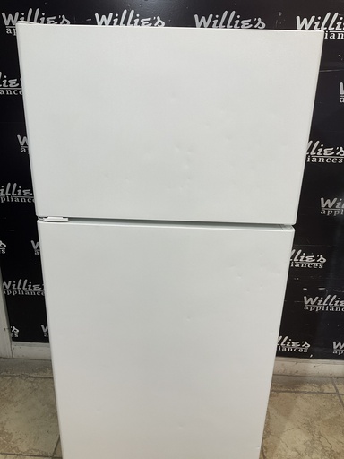 [97159] Ge Used Refrigerator Top and Bottom 28x64 1/2” 