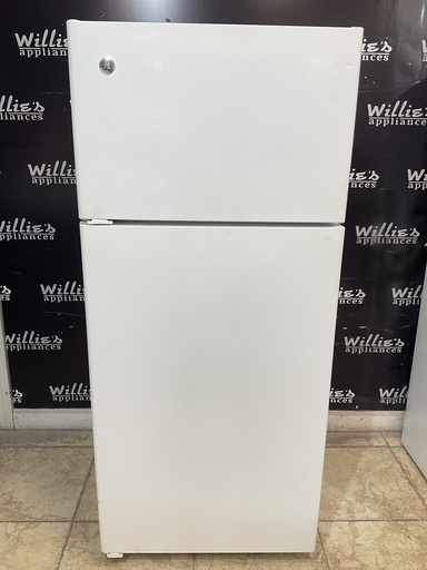 [97192] Ge Used Refrigerator Top and Bottom 28x64 1/2” 