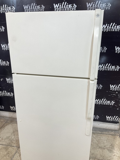 [97257] Ge Used Refrigerator Top and Bottom 28x61 1/2’ (Bisque)
