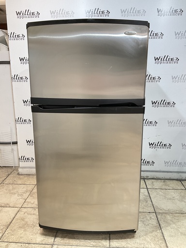 [97230] Whirlpool Used Refrigerator Top and Bottom 33x66 1/2” 