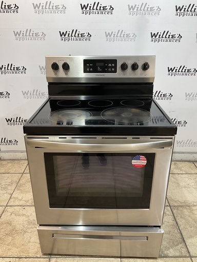 [97324] Frigidaire Used Electric Stove 220volts (40/50 AMP) 30inches {4 prong} (Stainless Steel) 