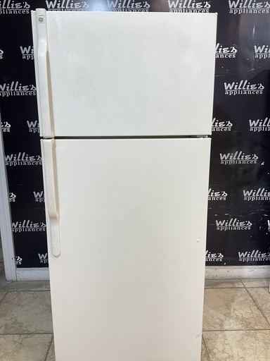 [97389] Ge Used Refrigerator Top and Bottom 28x67 (Bisque) 