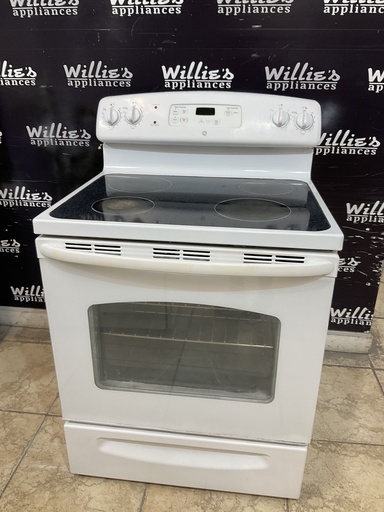 [97408] Ge Used Electric Stove 220volts (40/50 AMP) 30inches {no cord} (White) 