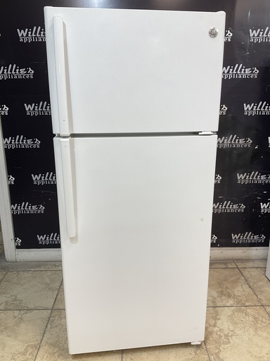 [97431] Ge Used Refrigerator Top and Bottom 28x64 (White)