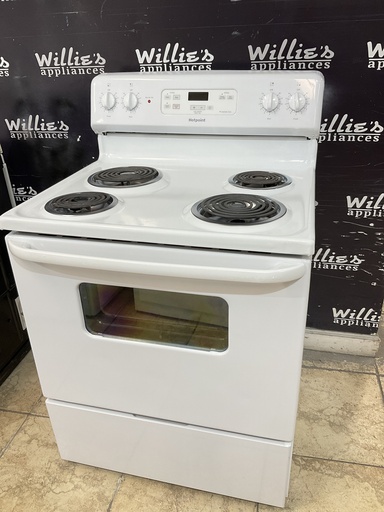 [97488] Hotpoint Used Electric Stove 220volts(40/50 AMP) 30inches {no cord} (White) 