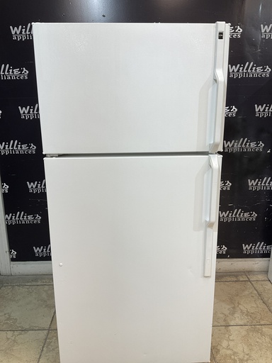 [97507] Hotpoint Used Refrigerator Top and Bottom 28x61 1/2” (White) 