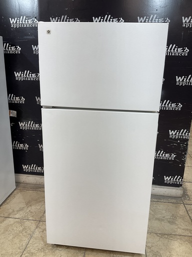 [97509] Ge Used Refrigerator Top and Bottom 28x61 1/2” (White)