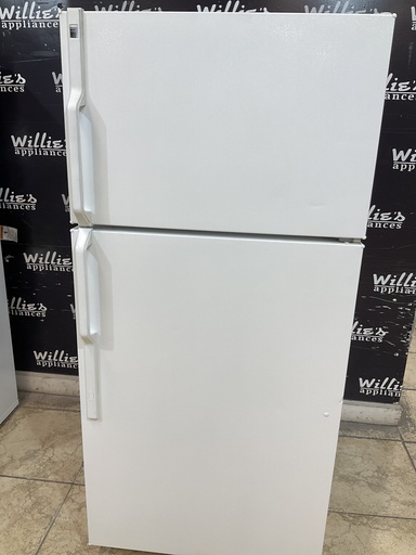 [97518] Hotpoint Used Refrigerator Top and Bottom 28x61 1/2’ (White)