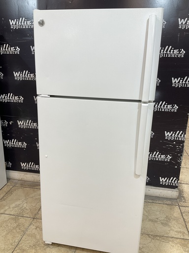 [97515] Ge Used Refrigerator Top and Bottom 28x64 1/2” (White)