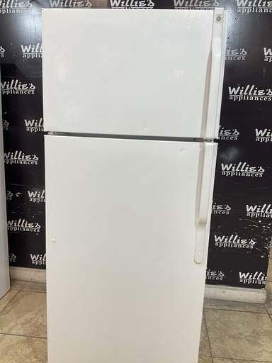 [97459] Ge Used Refrigerator Top and Bottom 28x67 (White) 