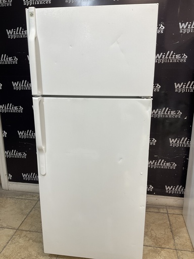 [97596] Ge Used Refrigerator Top and Bottom 28x67 (White) 