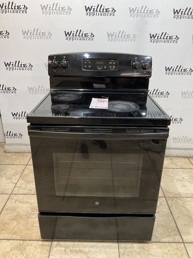[97648] Ge Used Electric Stove 220volts (40/50 AMP) 30inches {4 prong} (Black)