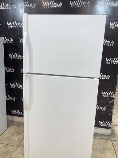 [97715] Kenmore Used Refrigerator Top and Bottom 30x65 1/2” (White) 