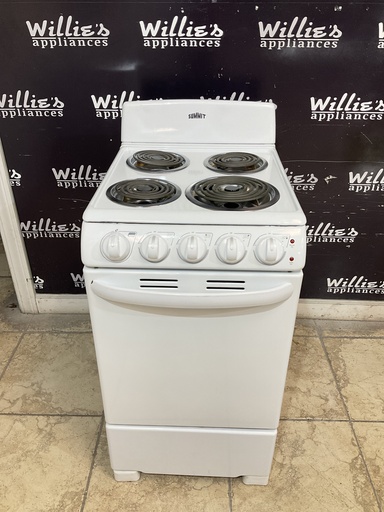 [97773] Summit Used Electric Stove 220volts (40/50 AMP) 19 1/2” {3 prong} (White) 