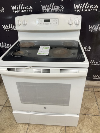 [97829] Ge Used Electric Stove 220volts (40/50 AMP) 30inches {no cord} (White) 