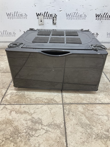[97876] Samsung Used Pedestal (Brushed Black) 