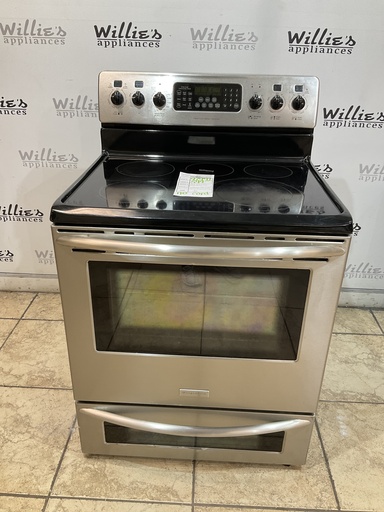 [97941] Frigidaire Used Electric Stove 220volts (40/50 AMP) 30inches {no cord} (Stainless Steel) 
