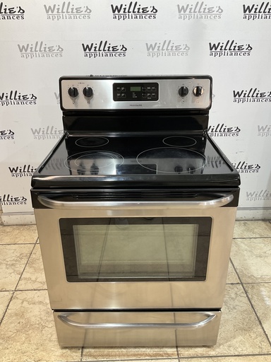 [97935] Frigidaire Used Electric Stove 220volts (40/50 AMP) 30inches {no cord} (Stainless Steel)