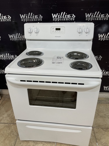 [98127] Frigidaire Used Electric Stove 220volts (40/50 AMP) 30inches {no cord} (White) 
