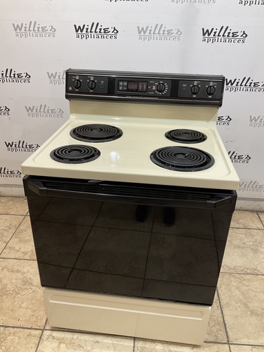 [98259] Ge Used Electric Stove 220volts (40/50 AMP) 30inches {3 prong} (Bisque/Black) 