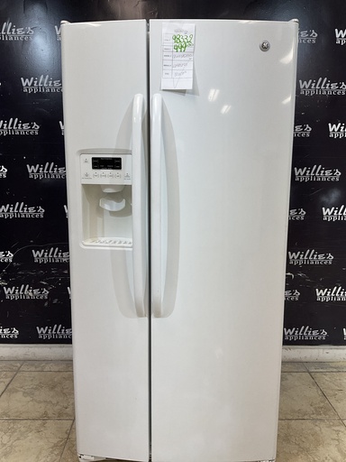 [98332] Ge Used Refrigerator Side by Side 33x69 1/2” (White) 