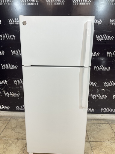 [98375] Ge Used Refrigerator Top and Bottom 28x64 1/2” (White) 