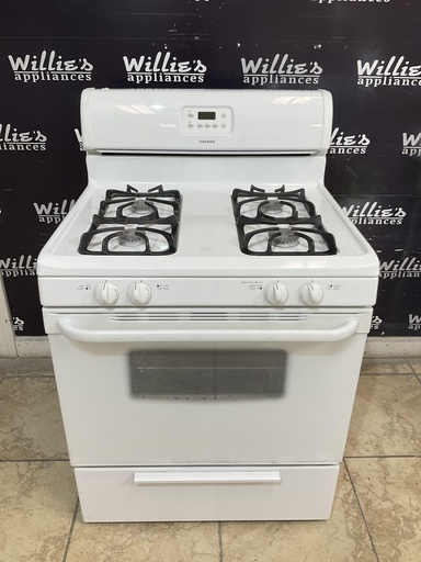 [98407] Tappan Used Natural Gas Stove 30inches (White) 