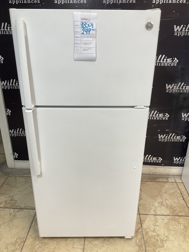 [98501] Ge Used Refrigerator Top and Bottom 28x61 1/2” (White)