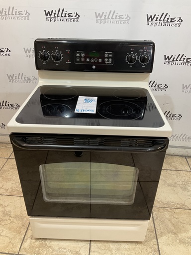 [98516] Ge Used Electric Stove 220volts (40/50 AMP) 30inches {4 prong} (Bisque/Black) 