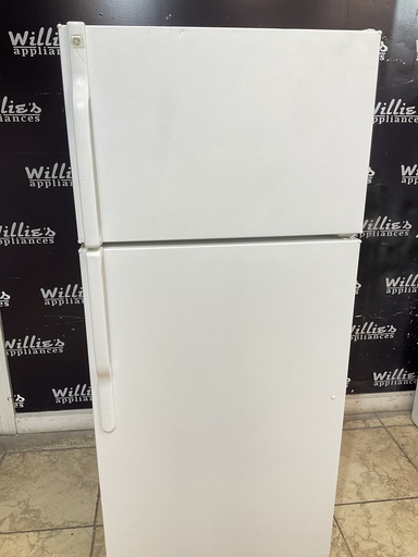 [98687] Ge Used Refrigerator Top and Bottom 28x64 1/2” (White) 