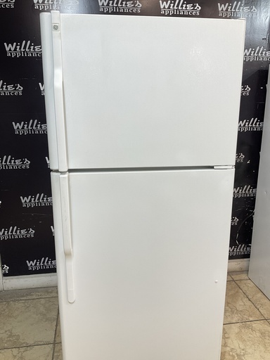 [98821] Ge Used Refrigerator Top and Bottom 30x66 (White) 