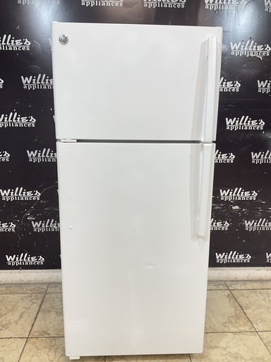[98914] Ge Used Refrigerator Top and Bottom 28x64 1/2” (white) 