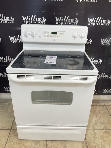 [98926] Ge Used Electric Stove 220volts (40/50 AMP) 30inches {no cord} (White) 