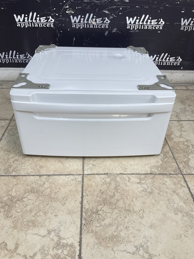 [98935] Lg Used Pedestal 27inches (White) 