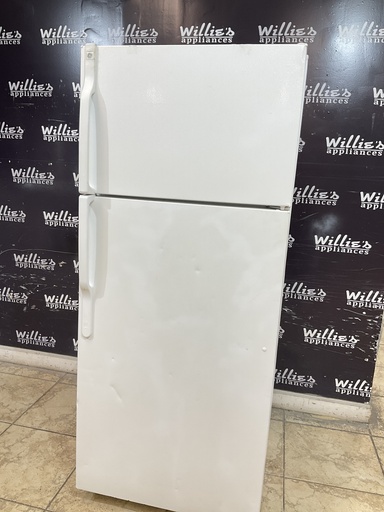 [98964] Ge Used Refrigerator Top and Bottom 28x67 (White) 