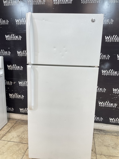 [99199] Ge Used Refrigerator Top and Bottom 28x64 1/2” (White) 