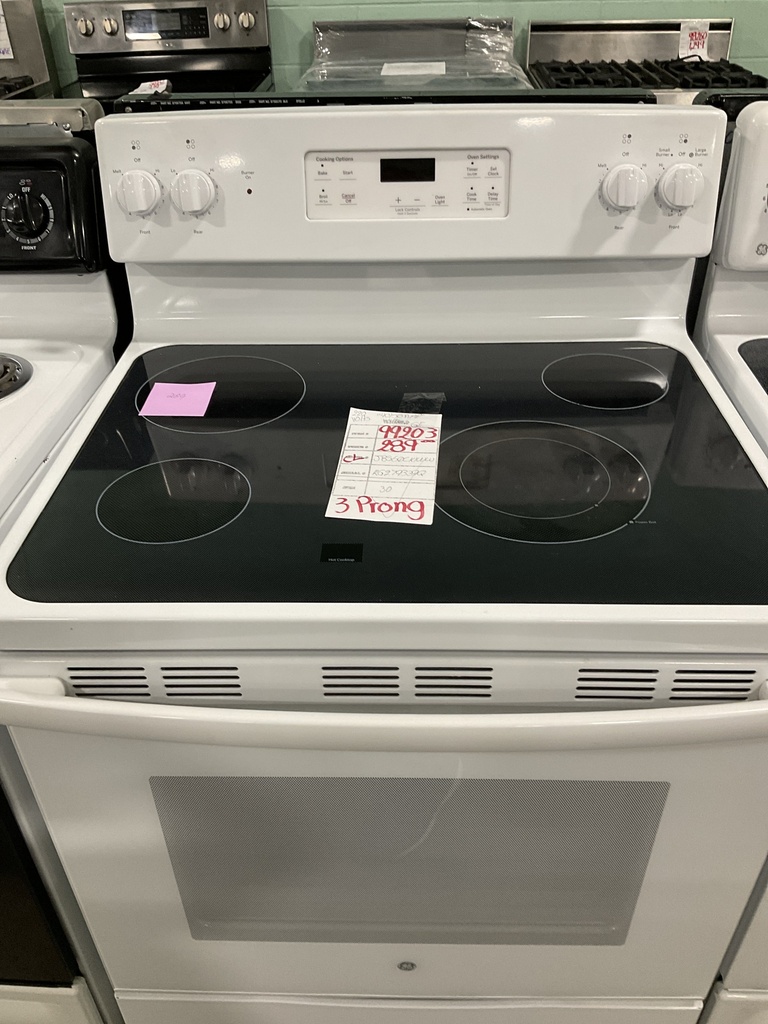 Ge Used Electric Stove 220volts (40/50 AMP) 30inches {3 prong} (White) 