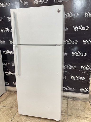 [99335] Ge Used Refrigerator Top and Bottom 28x66 1/2” (White) 