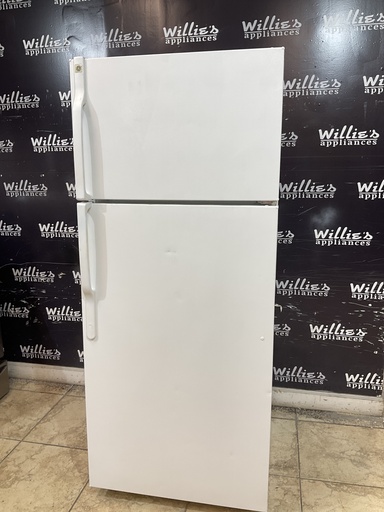 [99349] Ge Used Refrigerator Top and Bottom 28x67 (White) 