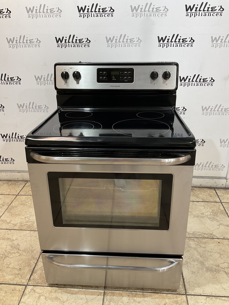 Frigidaire Used Electric Stove 220volts (40/50 AMP) 30inches {3 prong} (Stainless steel) 