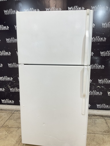 [99532] Ge Used Refrigerator Top and Bottom 33x67 (White) 