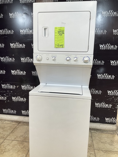 [99591] Frigidaire Used Electric Unit Stackable 220volts (30 AMP) 27x74 1/2” {3 prong}  (White) 