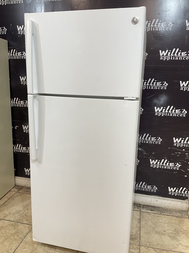 [99603] Ge Used Refrigerator Top and Bottom 28x64 1/2” (white) 
