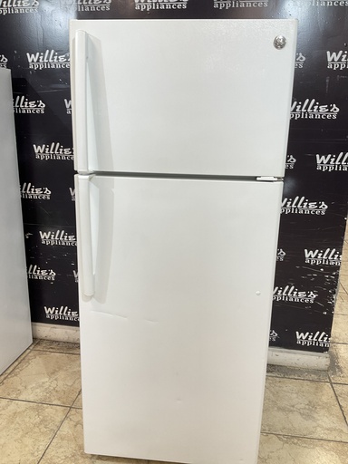 [99601] Ge Used Refrigerator Top and Bottom 28x66 1/2” (White) 