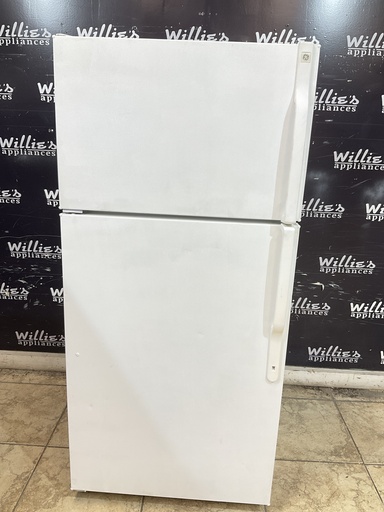 [99629] Ge Used Refrigerator Top and Bottom 28x61 1/2” (White) 
