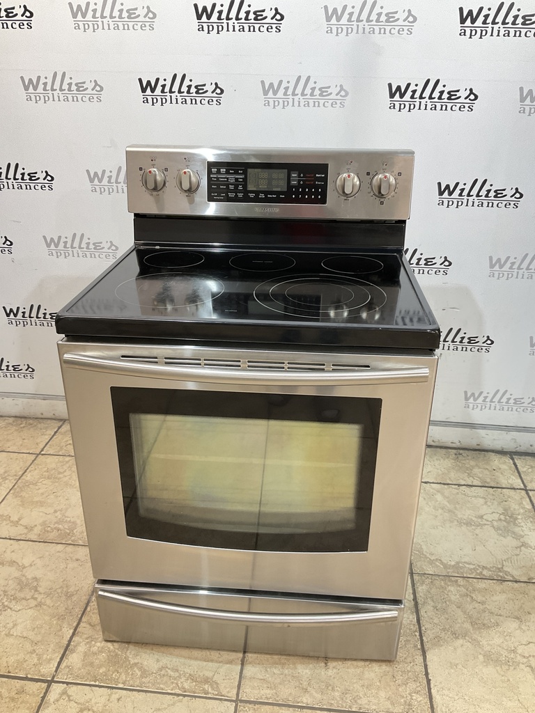 Samsung Used Electric Stove Double Oven 220volts (40/50 AMP) 30inches {3 prong} (Stainless steel) 