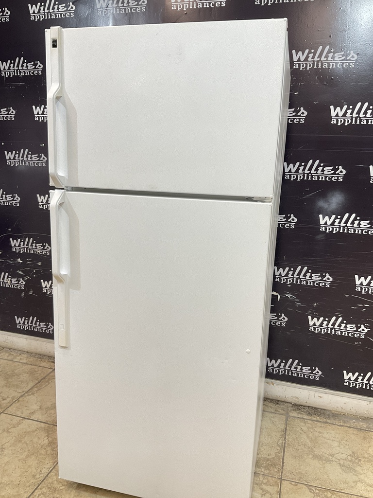 Hotpoint Used Refrigerator Top and Bottom 28x64 1/2” (White) 