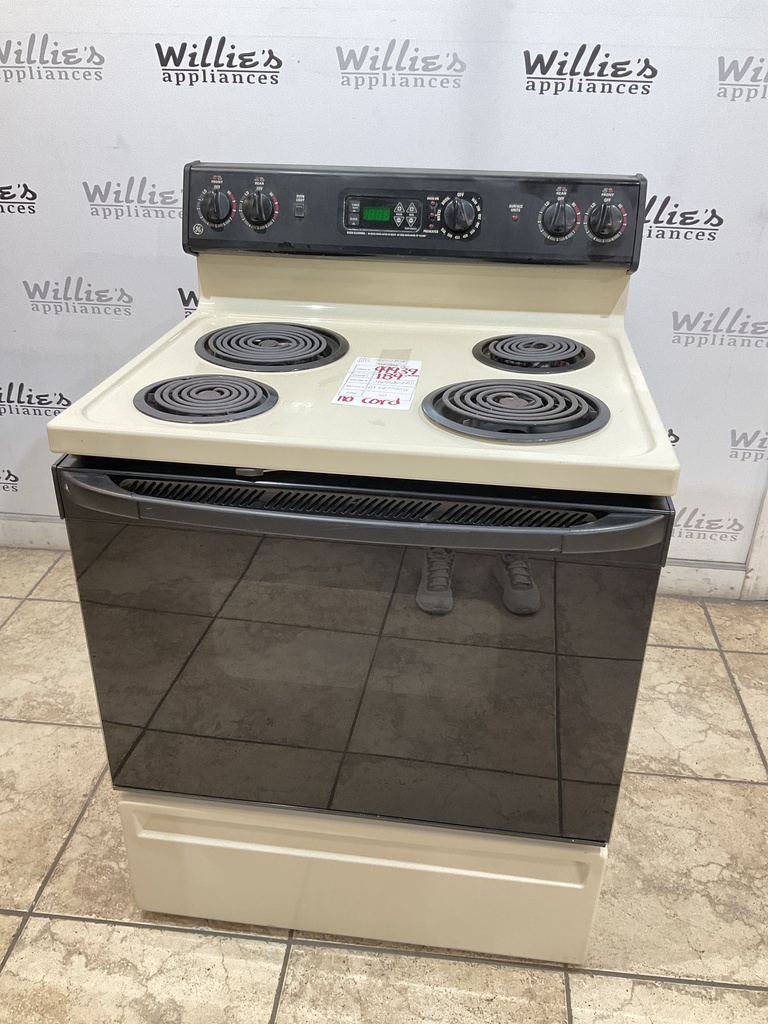 Ge Used Electric Stove 220volts (40/50 AMP) 30inches {no cord} (Bisque/Black) 